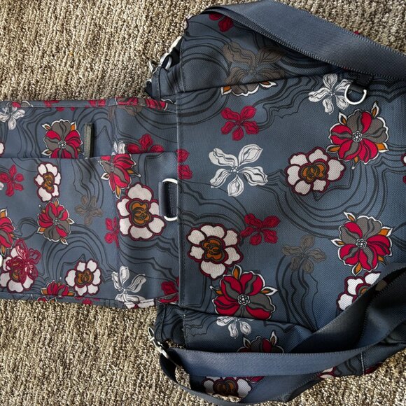 New without Tags Haiku Convertible Messenger/Backpack - Picture 3 of 6